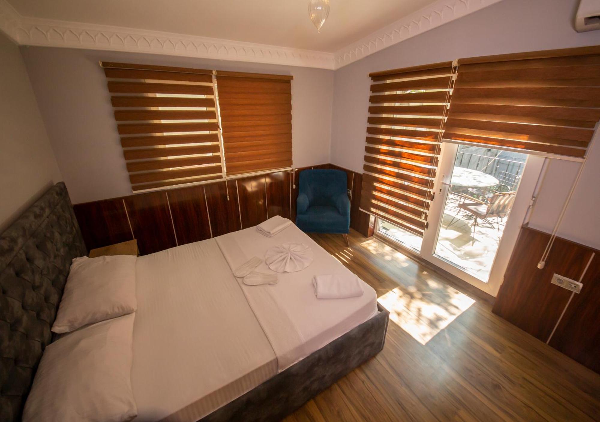 Royal Garden Suite And Hotel Istanbulská provincie Exteriér fotografie